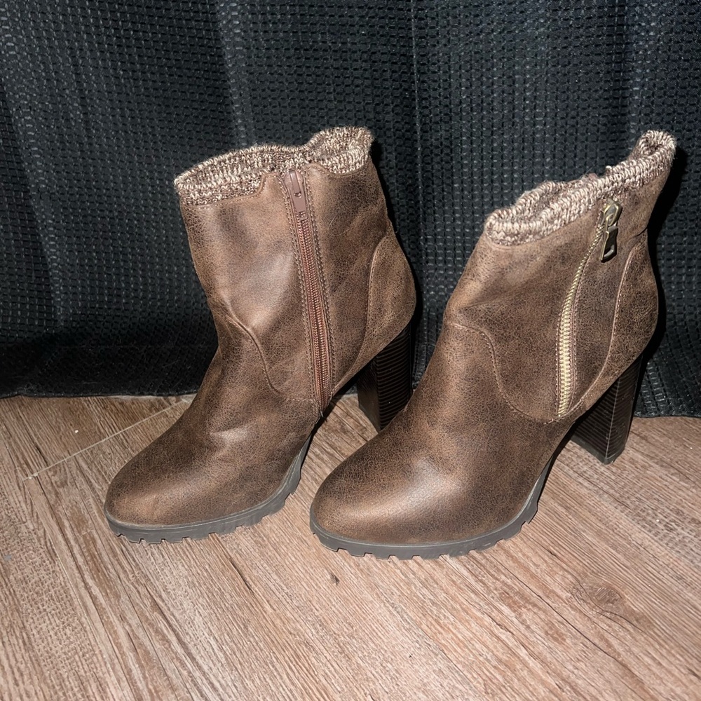 Dark Brown Boot with Heel